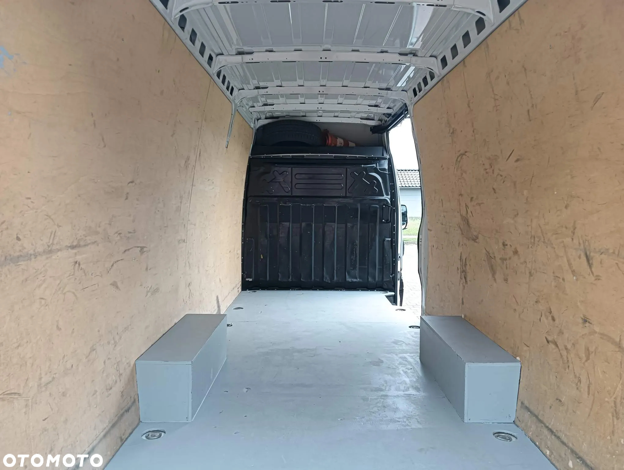 Iveco Daily - 12