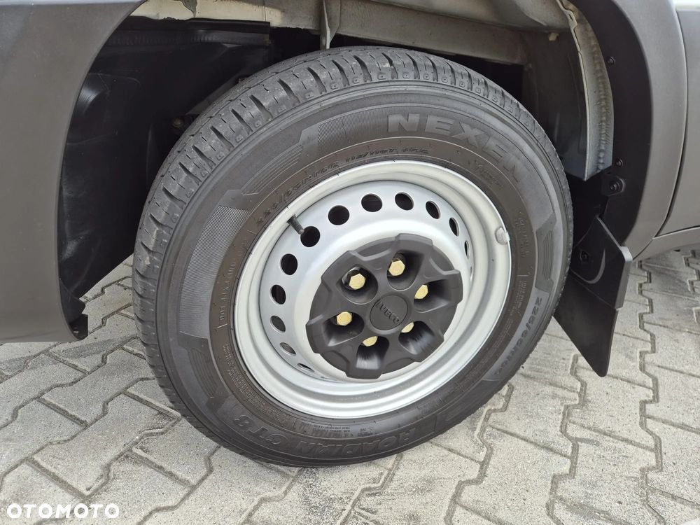 Iveco Daily 3,0 L❗35S18❗Kontener 8EP❗Winda 750KG❗HI-MATIC - 32