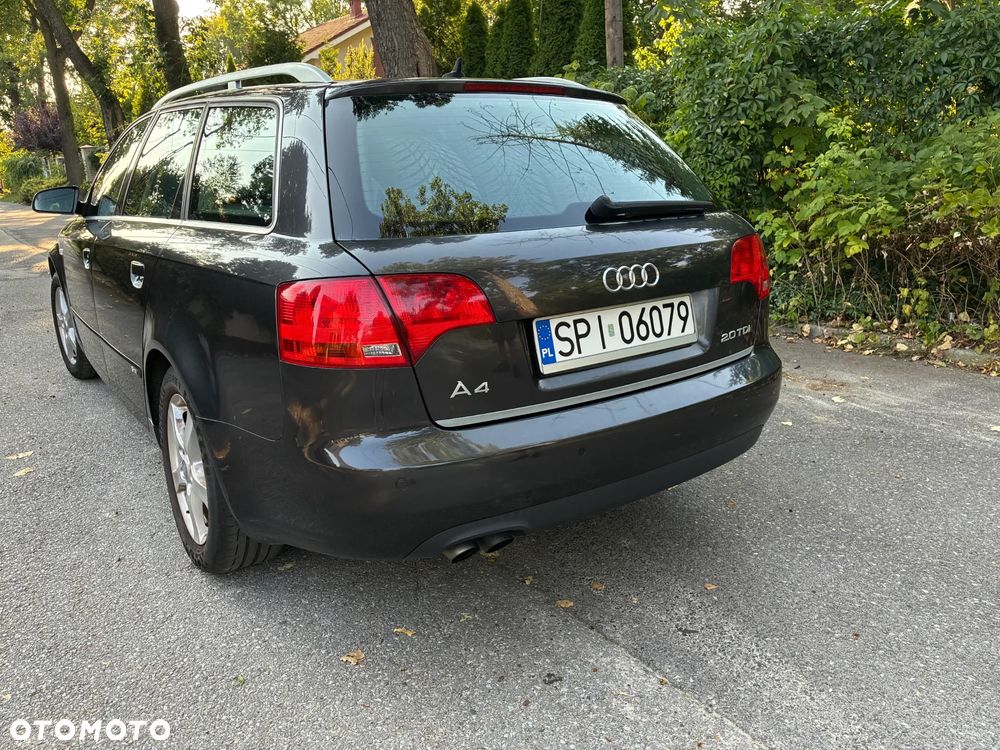 Audi A4 Avant 2.0 TDI - 7