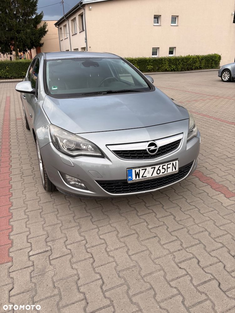Opel Astra 1.6 T 111 - 1