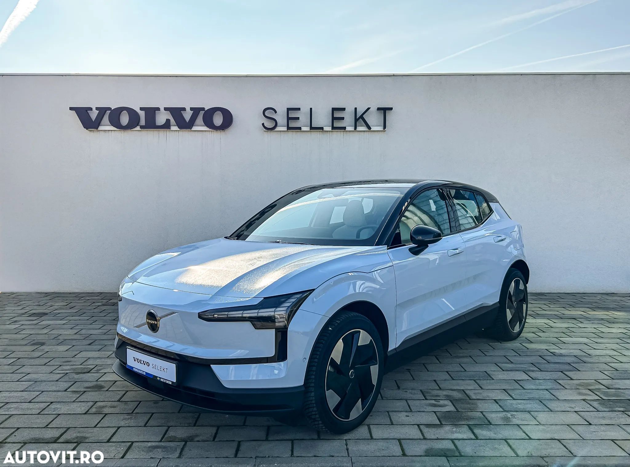 Volvo EX30 Twin Motor Performance Ultra - 1
