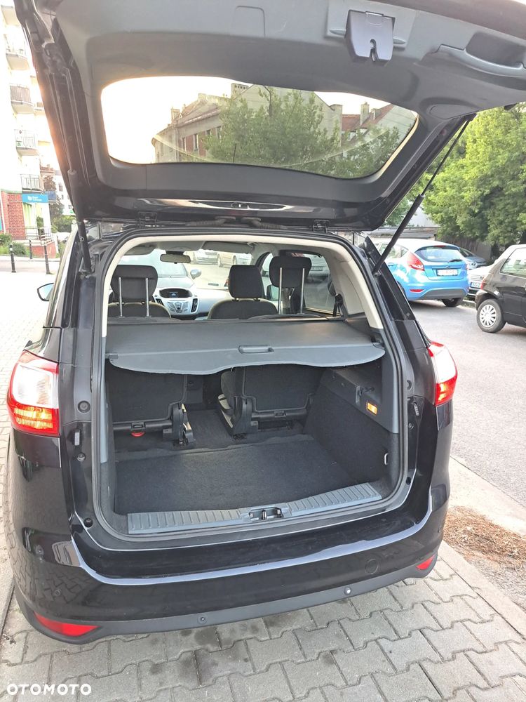 Ford Grand C-MAX - 16
