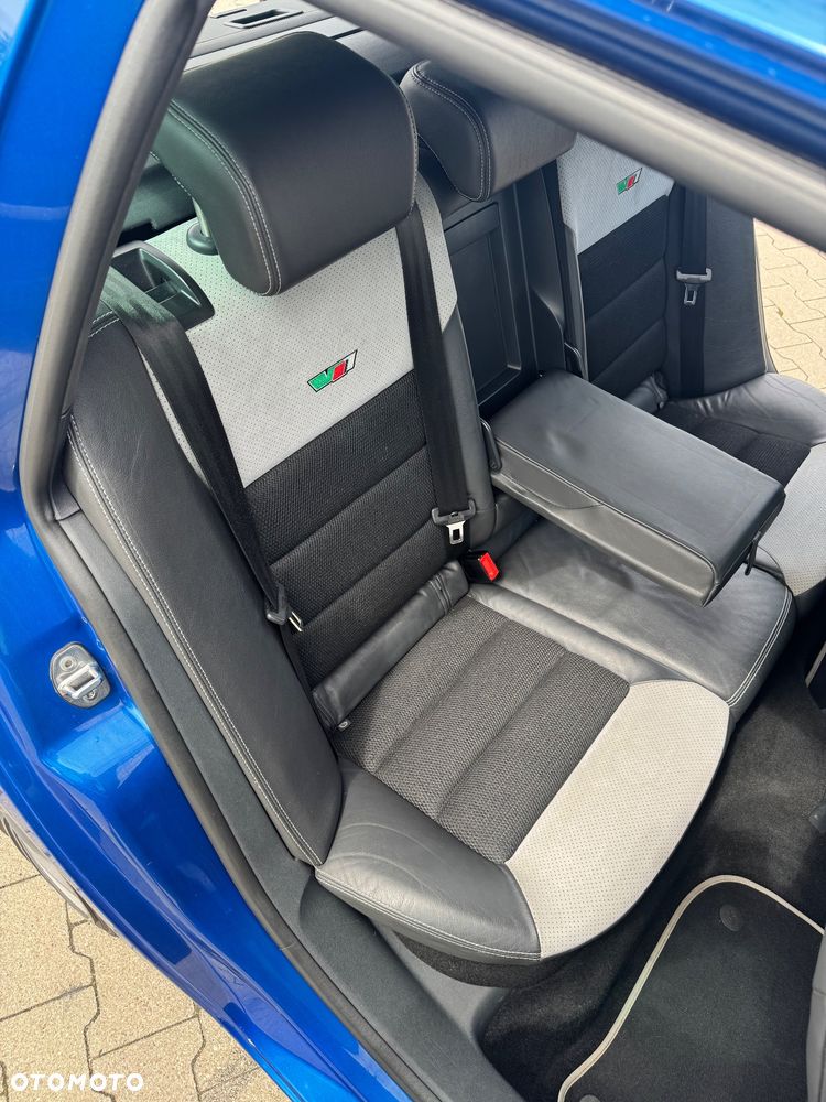 Skoda Octavia 2.0 TDI CR DPF RS - 25