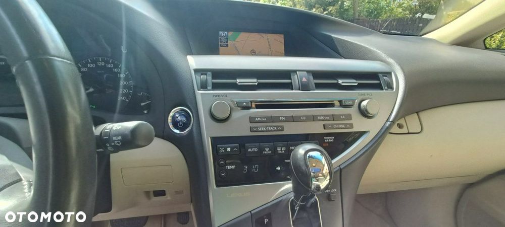 Lexus RX - 16