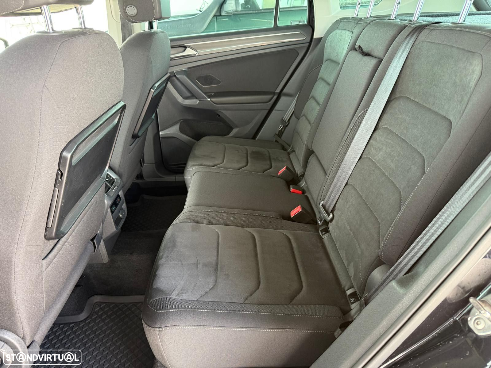VW Tiguan 2.0 TDI Highline DSG - 23