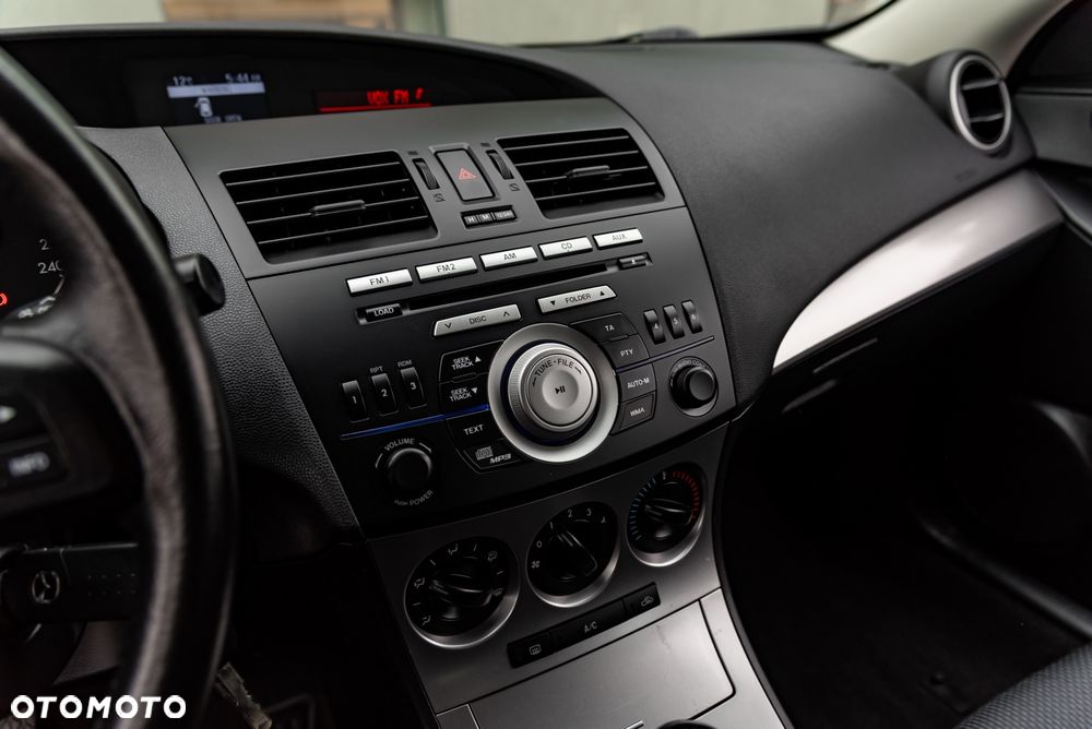 Mazda 3 1.6 Sport Comfort - 32