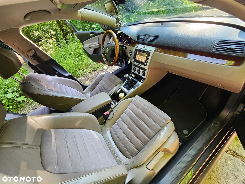 Volkswagen Passat 2.0 TDI DPF 4Mot Comfortline - 5