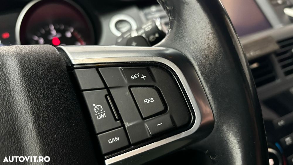 Land Rover Discovery Sport - 16