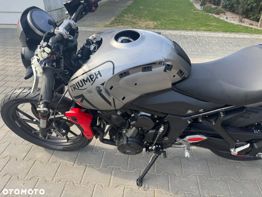 Triumph Trident - 20
