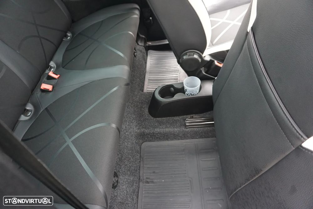 Fiat 500 1.2 Lounge J16 - 18