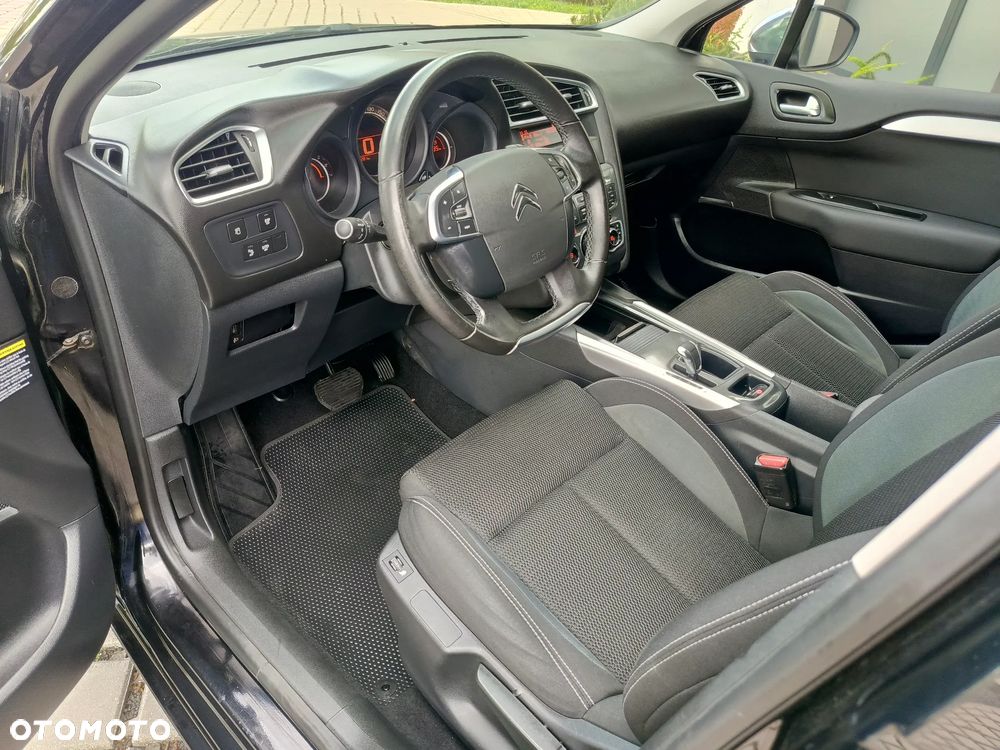 Citroën C4 e-HDi 115 ETG6 Exclusive - 9