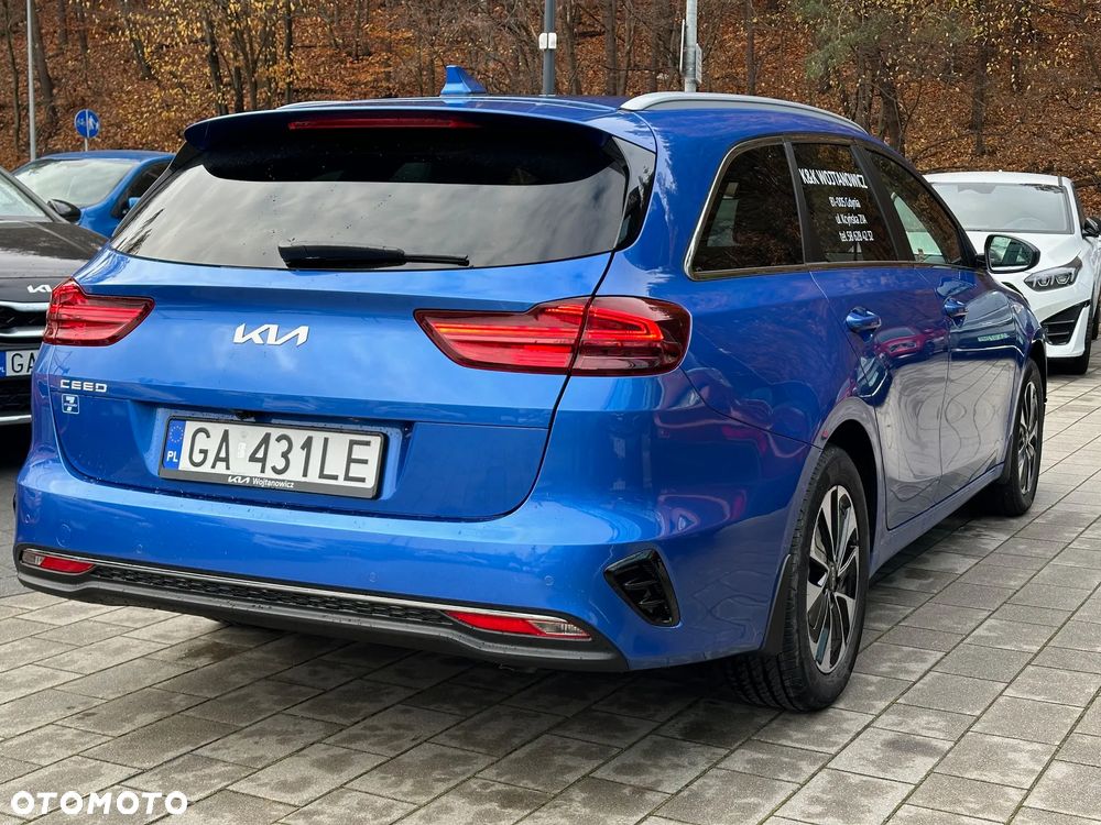 Kia Ceed 1.5 T-GDI M DCT - 11