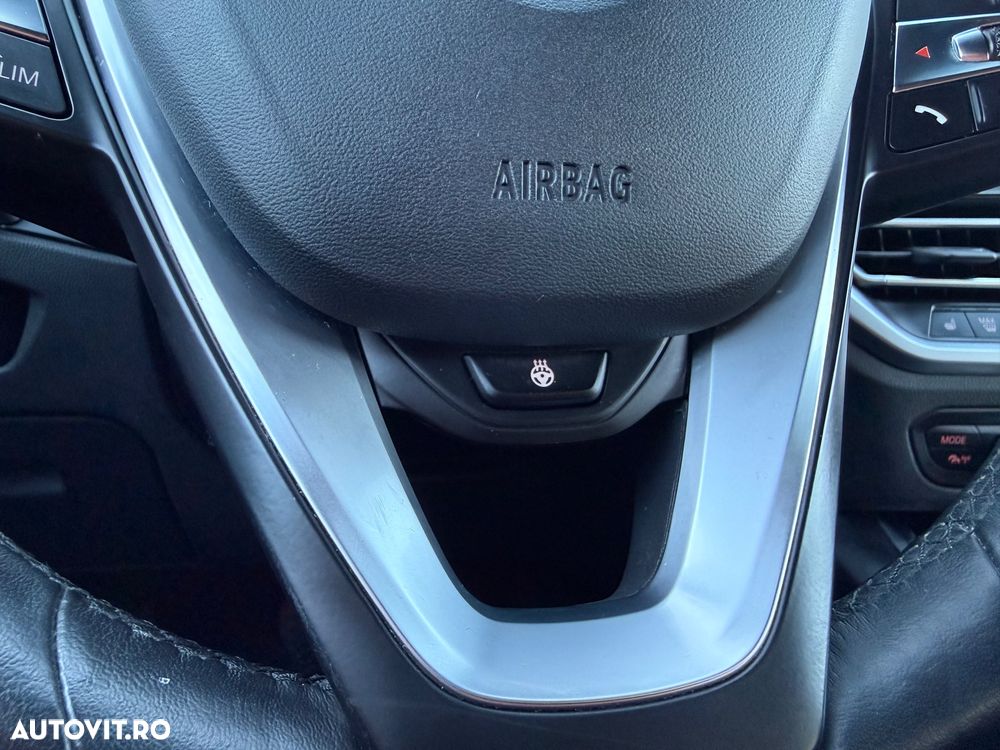 BMW Seria 3 320d Aut. Sport Line - 14