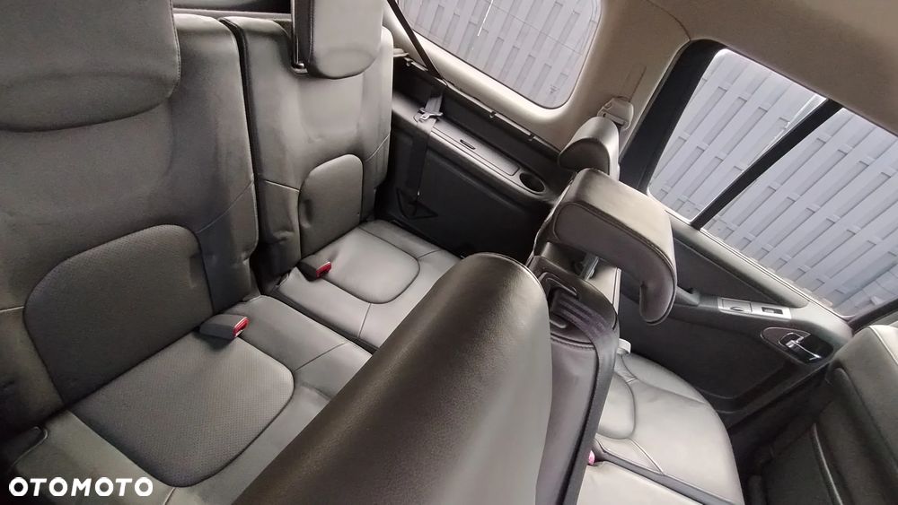 Nissan Pathfinder 2.5 dCi Premium - 25