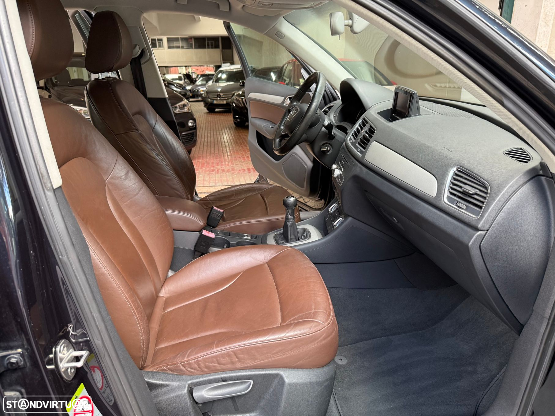 Audi Q3 2.0 TDI Attraction - 14