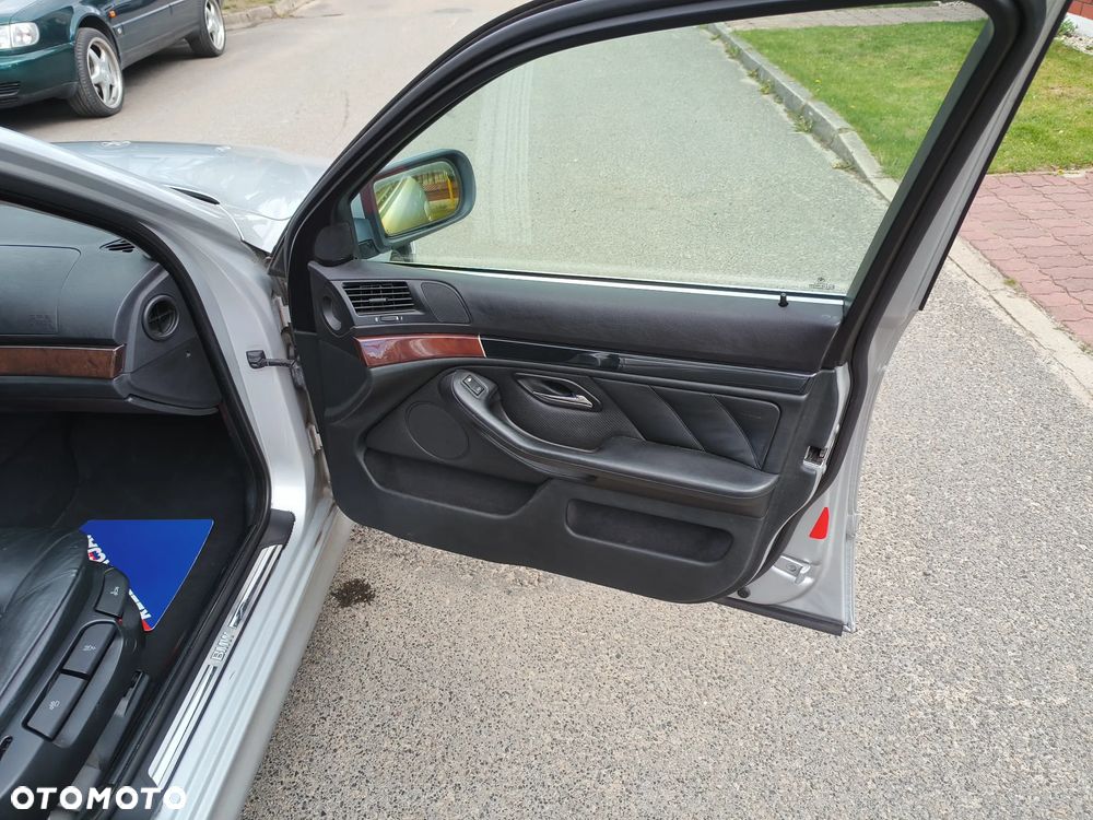 BMW Seria 5 - 14
