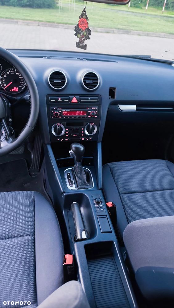 Audi A3 Sportback 2.0 TDI DPF (DSG) S tronic S line Sportpaket plus - 9
