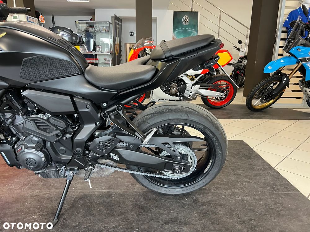 Yamaha MT - 13