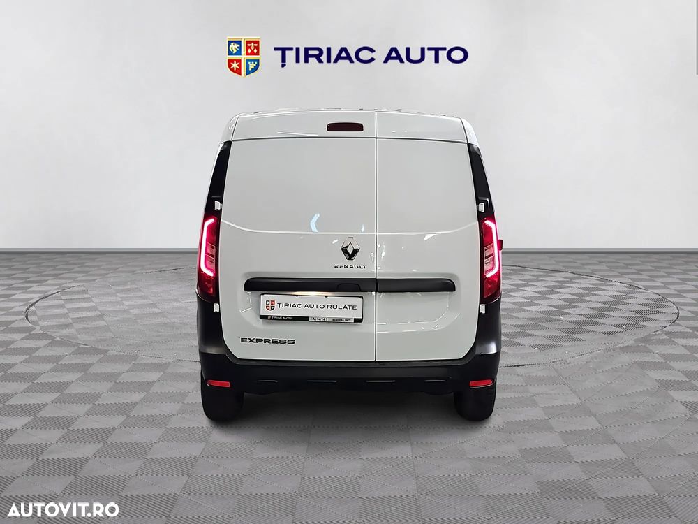 Renault Express - 4