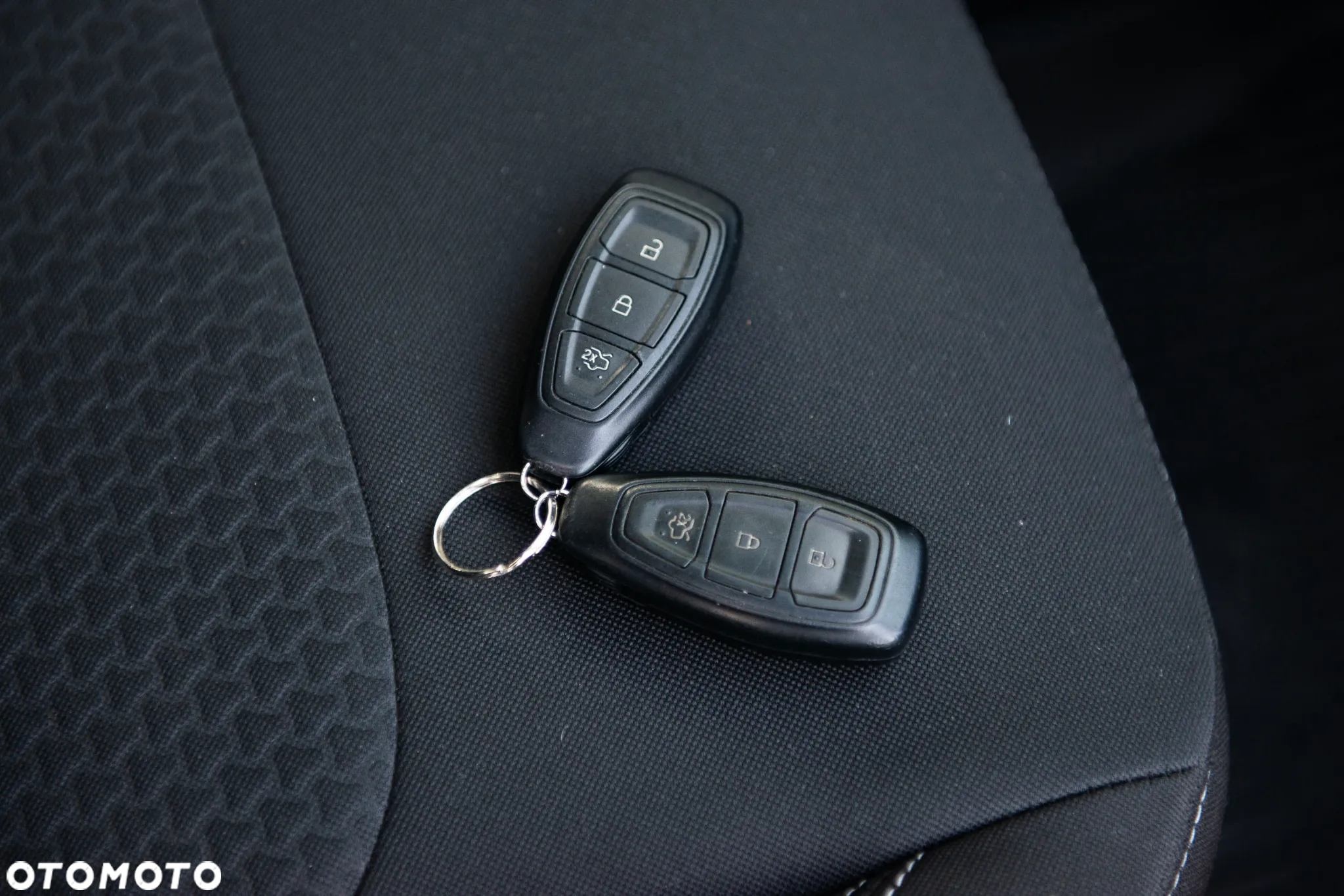Ford Kuga 2.0 TDCi 4x4 Titanium - 40
