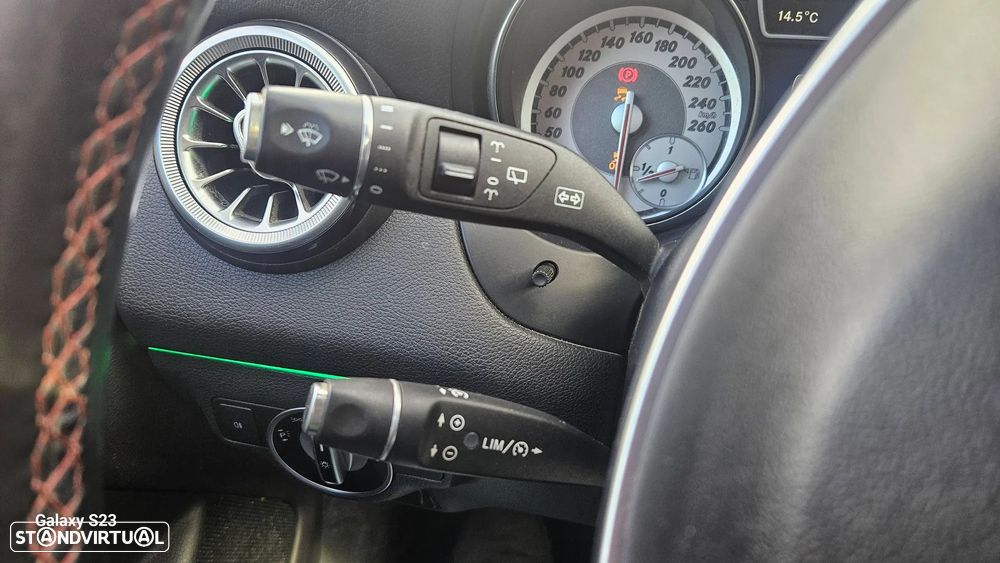 Mercedes-Benz GLA 220 d 4Matic 7G-DCT AMG Line - 25