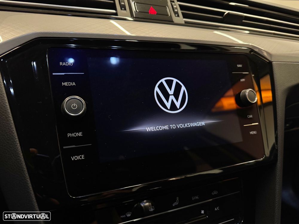 VW Passat 2.0 TDI Business DSG - 15