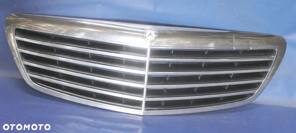 ATRAPA GRILL MERCEDES W221 - 1