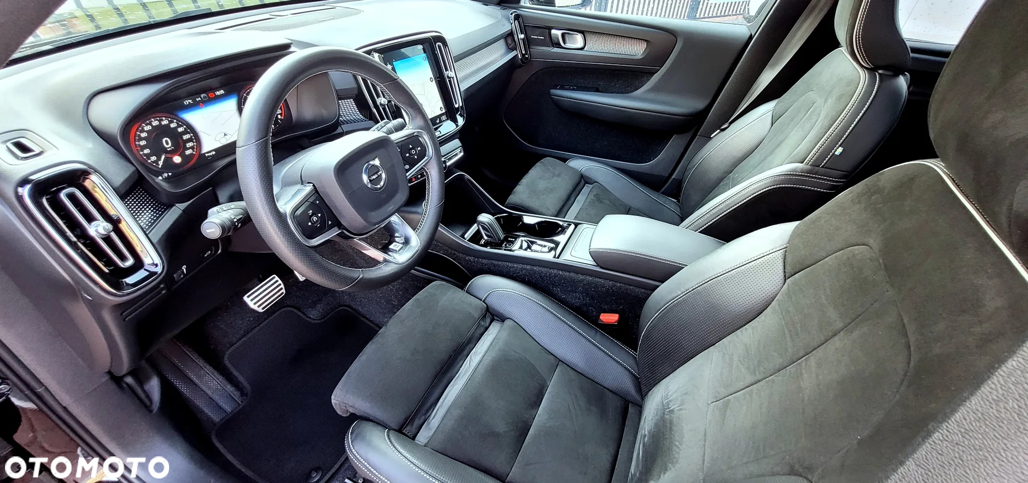 Volvo XC 40 T3 Geartronic RDesign - 35