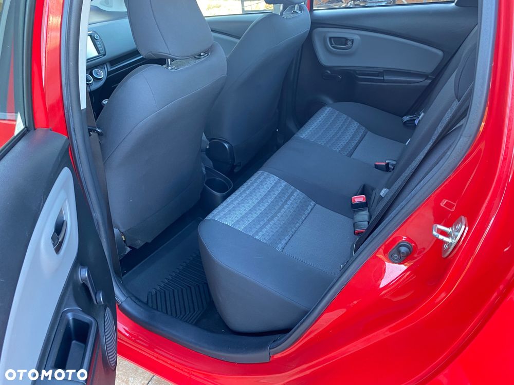 Toyota Yaris 1.0 VVT-i Comfort mit Design-Paket - 9