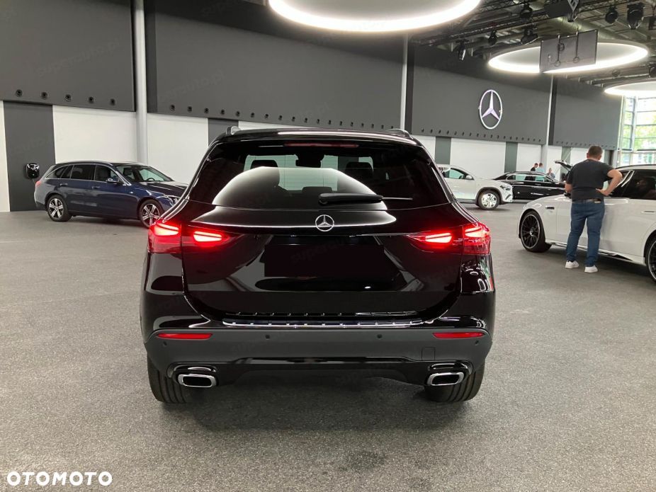 Mercedes-Benz GLA 200 Progressive - 5