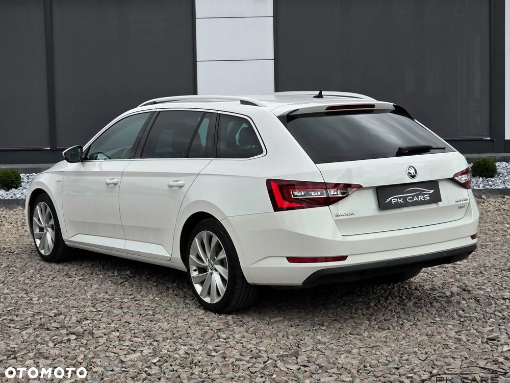 Skoda Superb Combi 2.0 TDI 4x4 DSG L&K - 20
