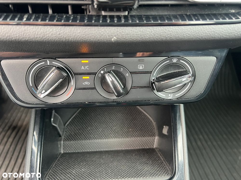 Skoda Fabia 1.0 Ambition - 21
