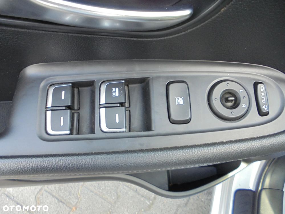 Kia Carens 1.6 GDI Edition 7 - 8