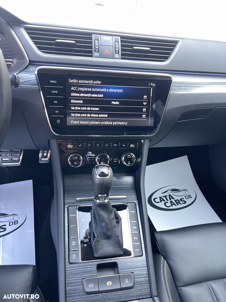 Skoda Superb 2.0 TDI DSG Selection - 35