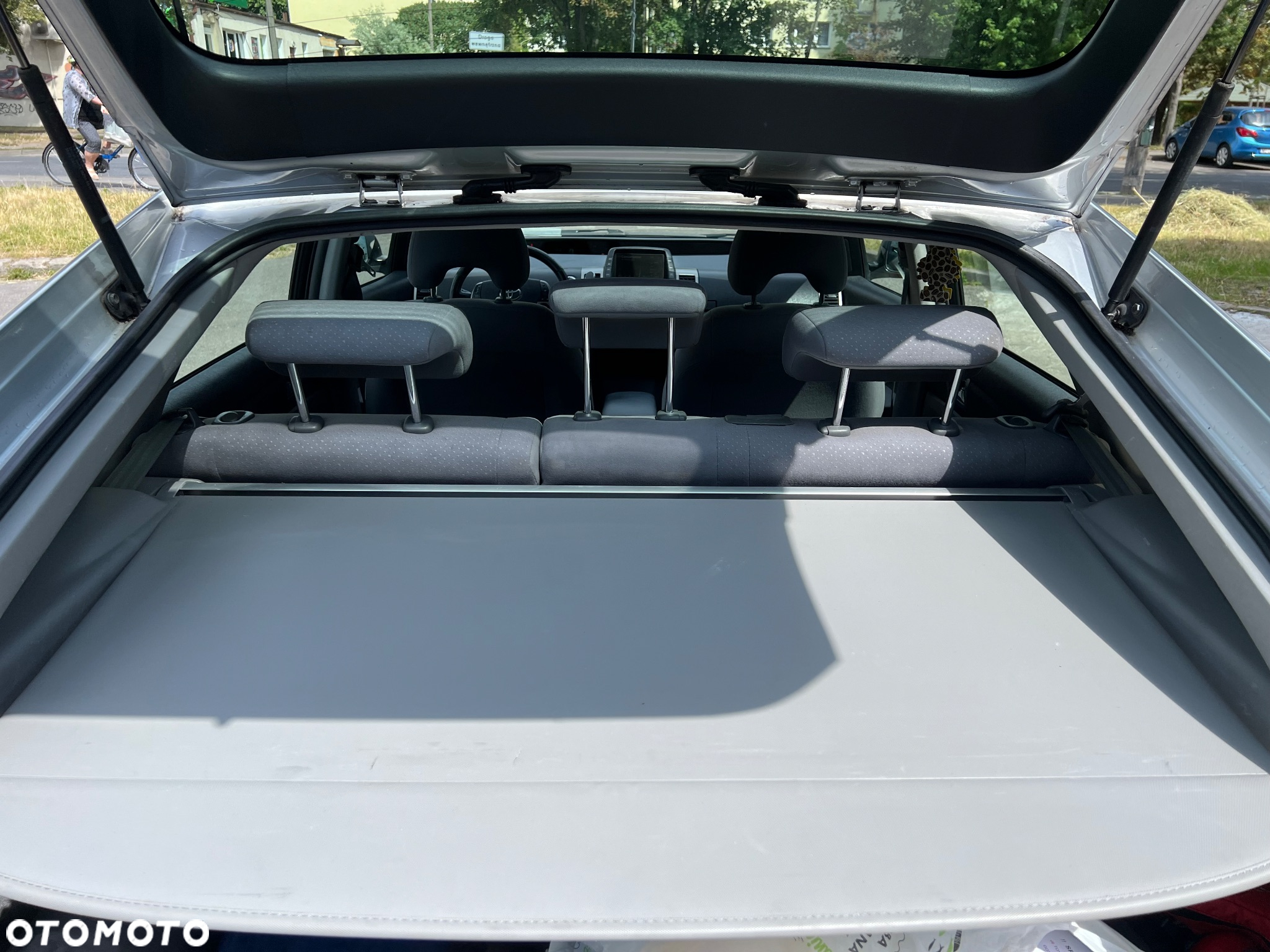 Toyota Prius - 18