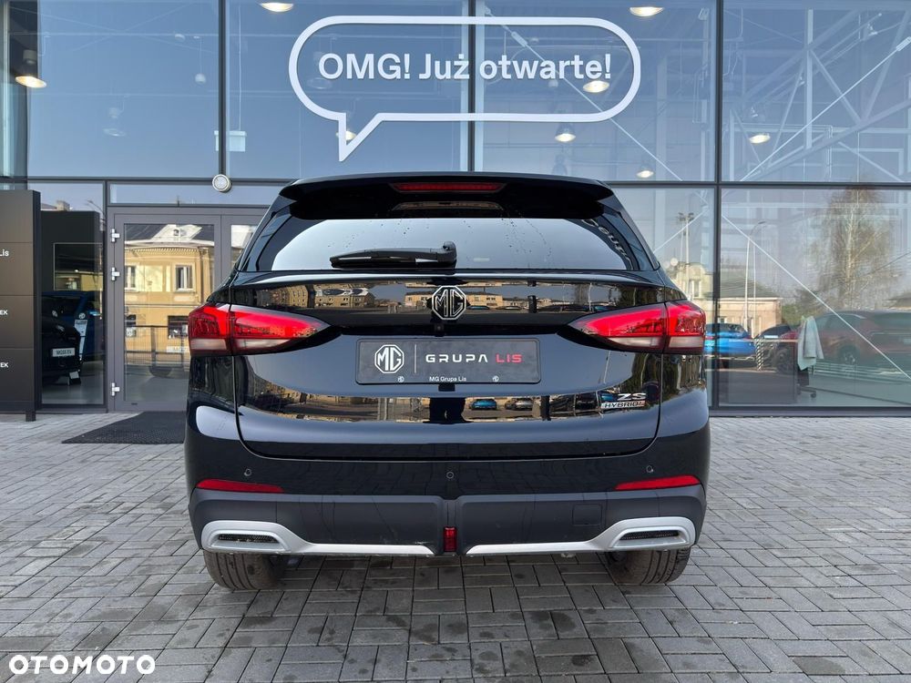 MG ZS - 6