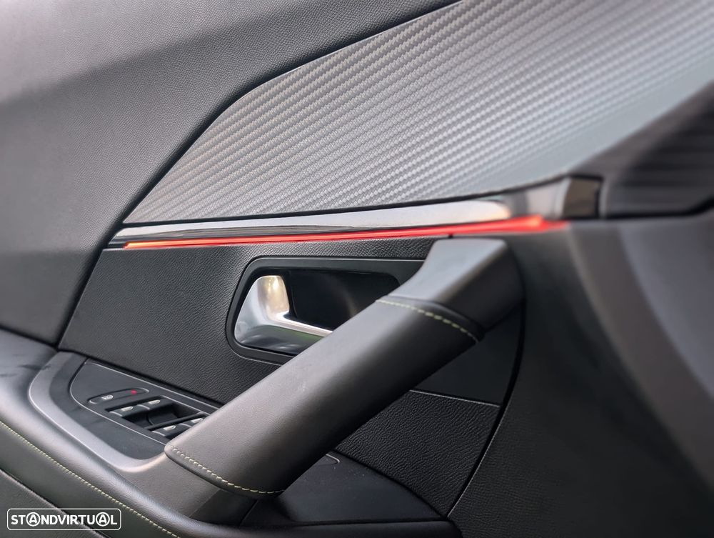Peugeot e-2008 50 kWh GT Pack - 14