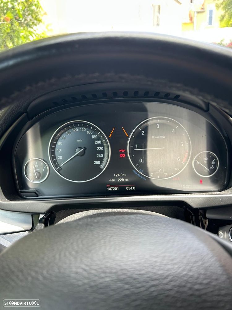 BMW X5 25 d sDrive Comfort 7L - 12