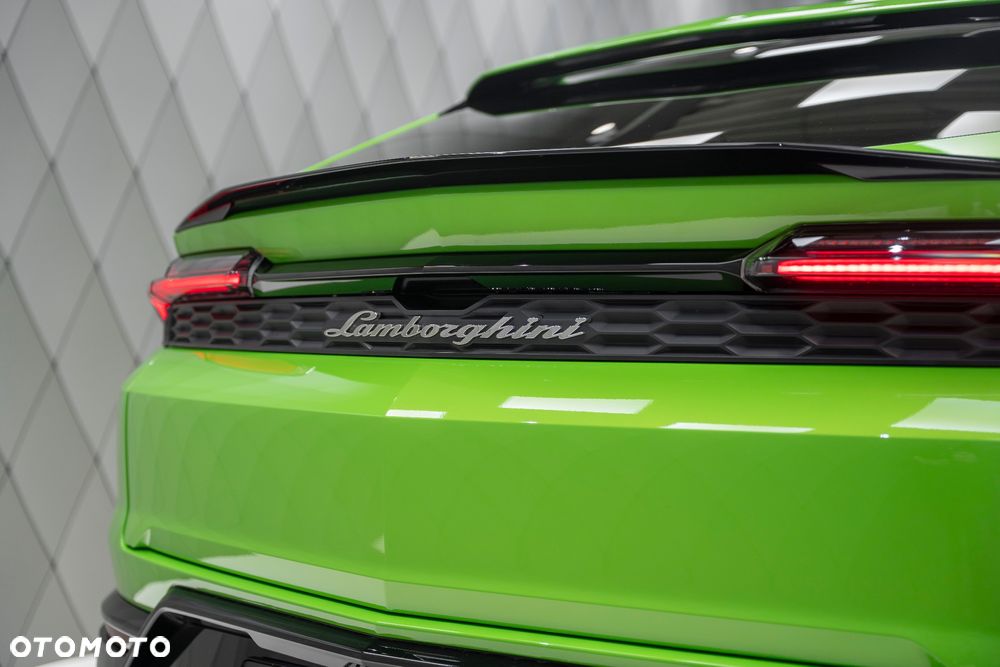 Lamborghini Urus - 9