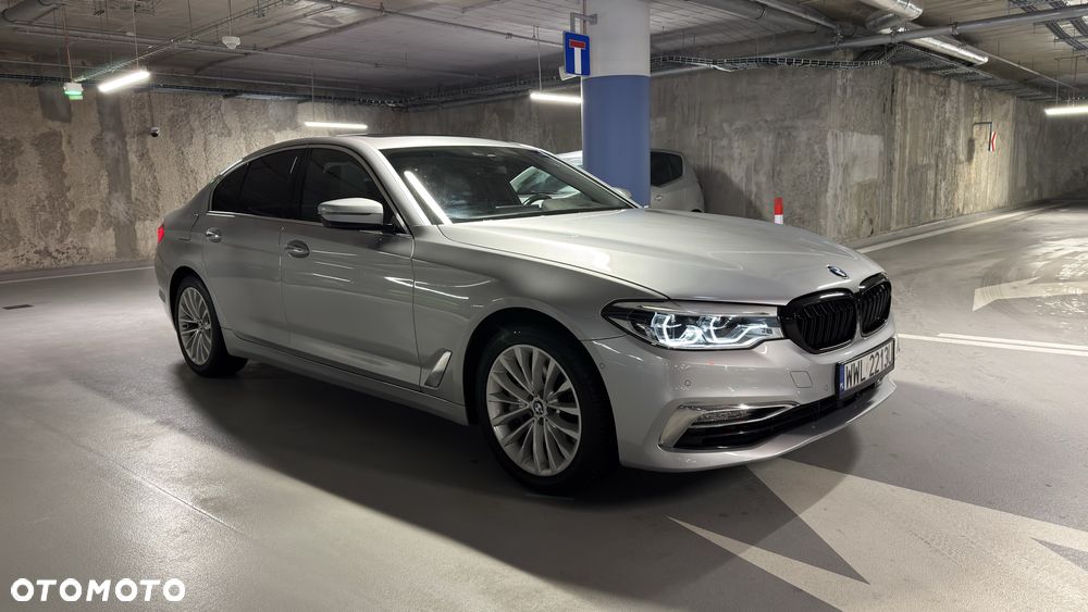 BMW Seria 5 540i xDrive Luxury Line - 17
