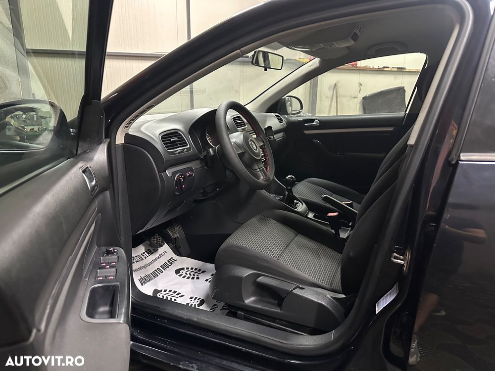 Volkswagen Golf 1.6 TDI DPF BlueMotion - 8