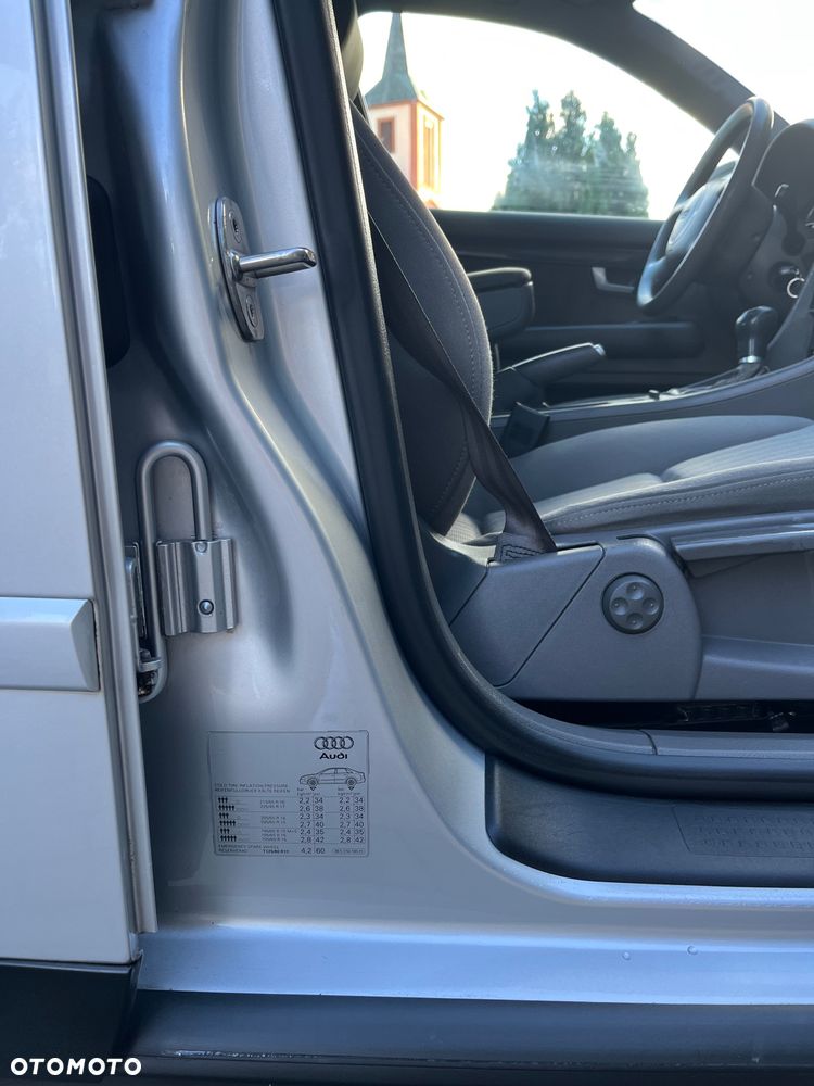 Audi A4 Limousine - 27