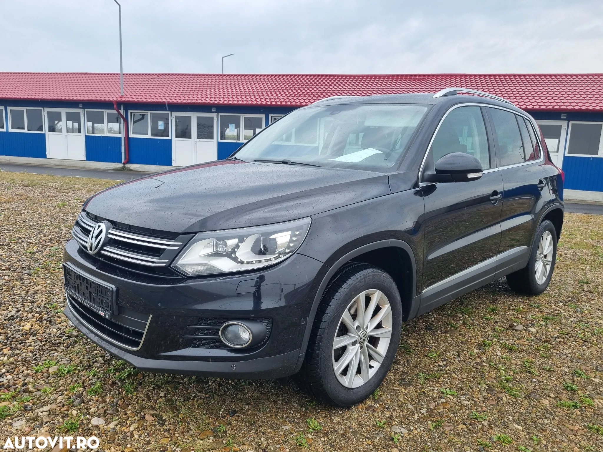 Volkswagen Tiguan 2.0 TDI DPF 4Motion BlueMotion Technology Sport & Style - 9