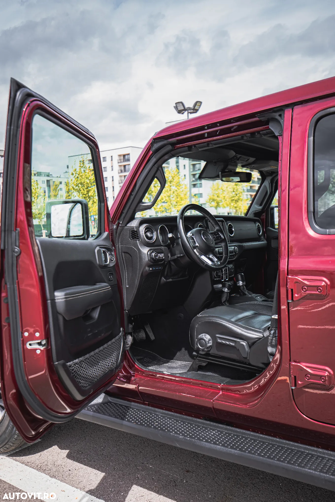 Jeep Wrangler 2.0 4xe AT8 PHEV Sahara - 28