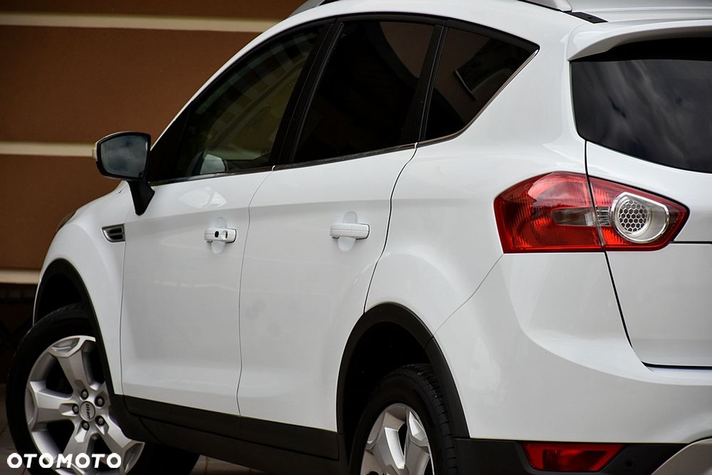 Ford Kuga 2.0 TDCi 4x4 Titanium - 11