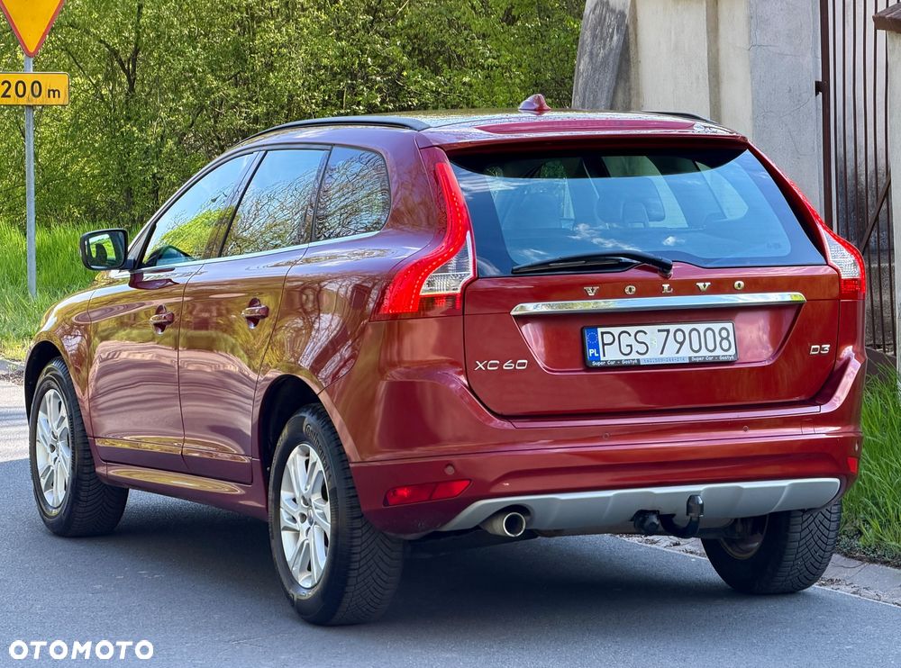 Volvo XC 60 D3 Momentum - 4