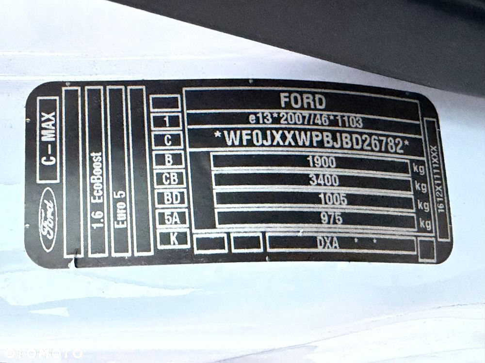 Ford C-MAX 1.6 EcoBoost Titanium - 28
