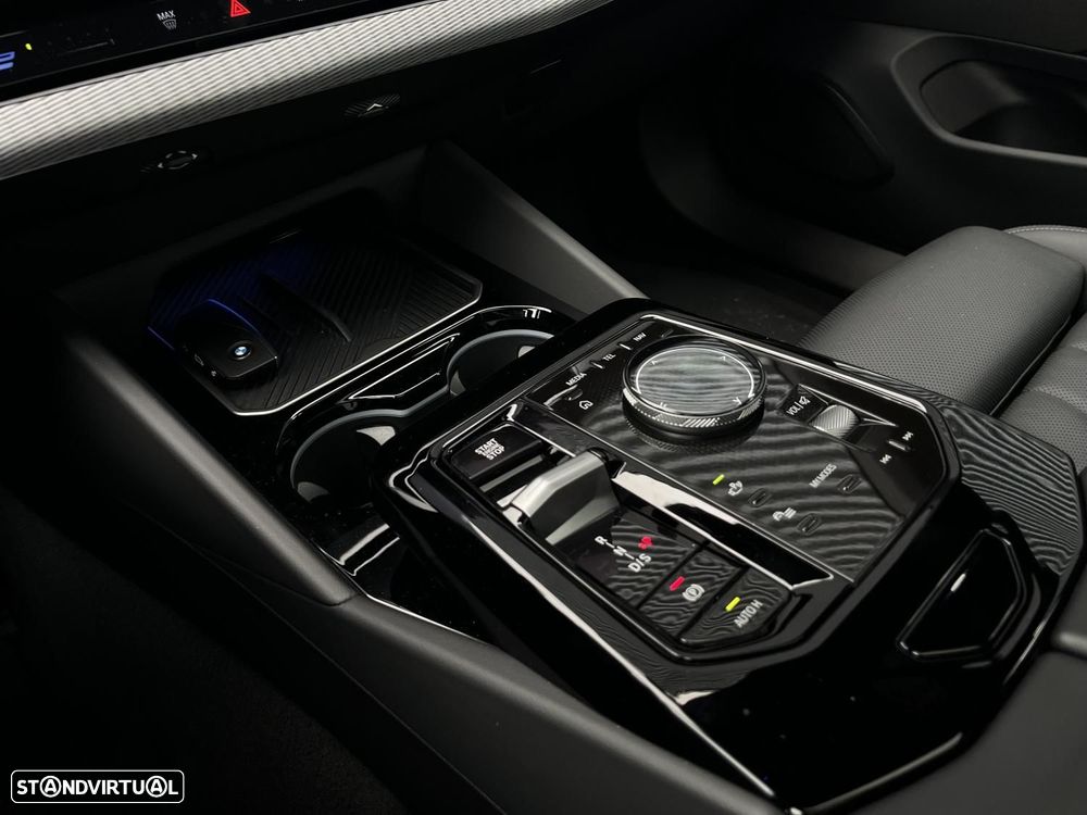 BMW 530 e Pack Desportivo M Pro - 13