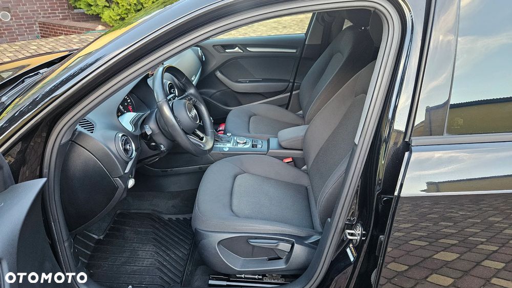 Audi A3 Sportback 35 TDI S tronic - 26