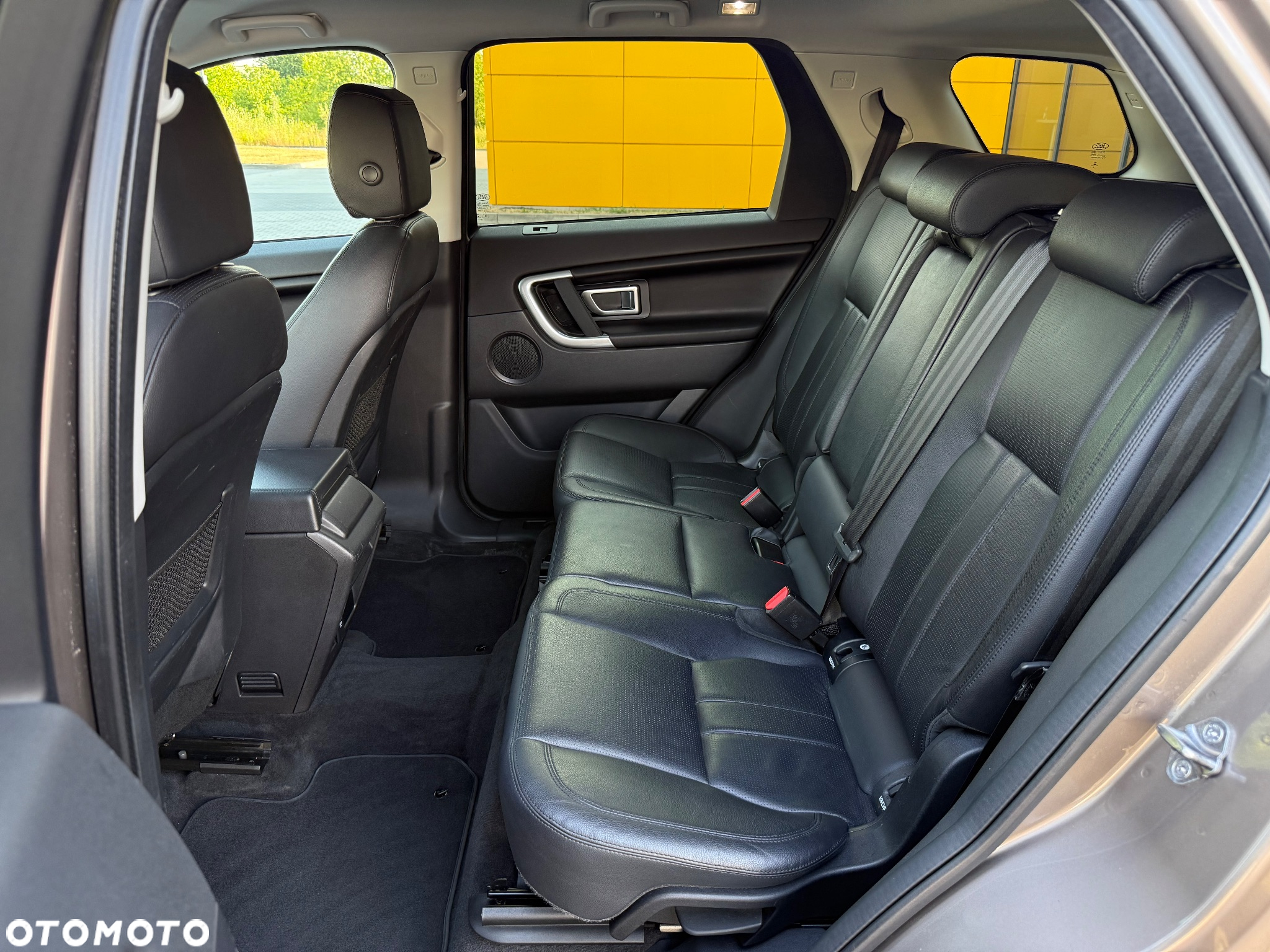 Land Rover Discovery Sport 2.0 TD4 SE - 13